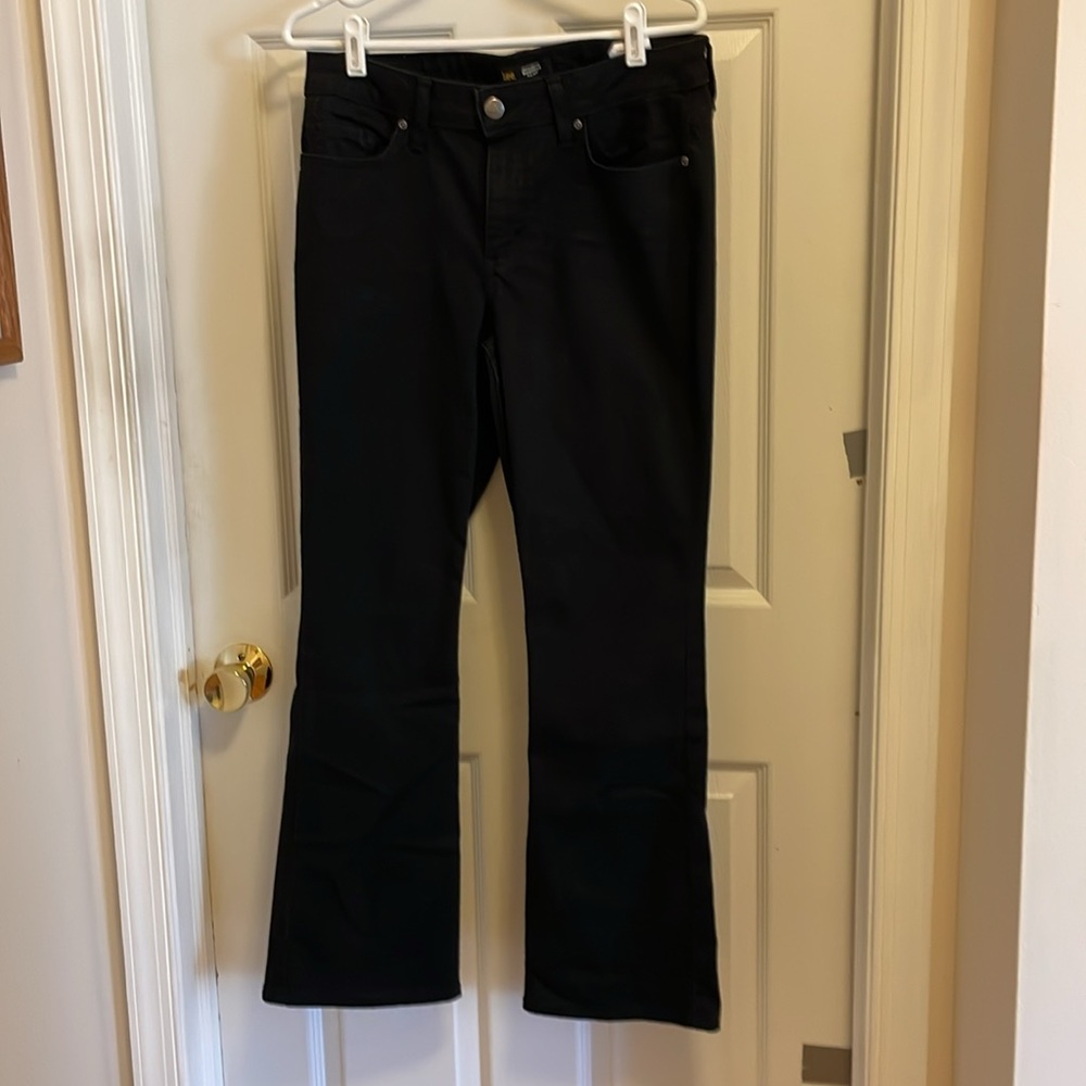 Women’s Lee Boot Cut black jeans in size 10 Short